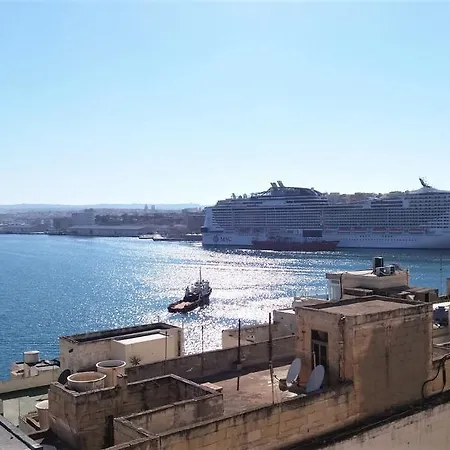 Seaside Harbour View *